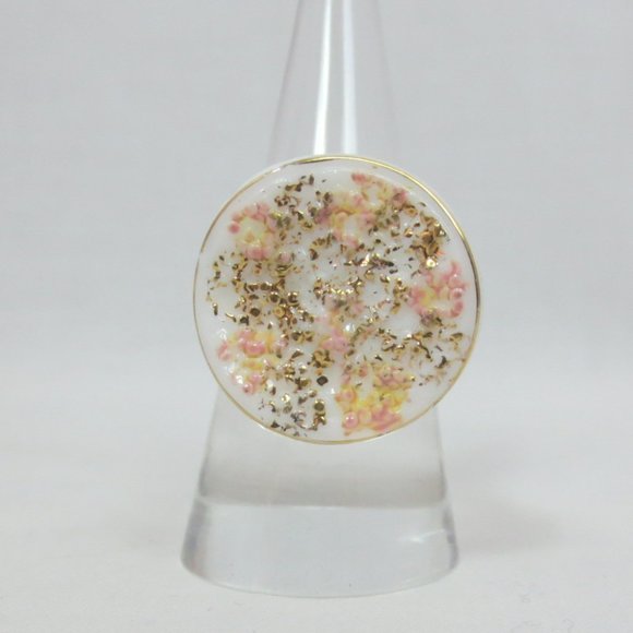 New Handcrafted Vintage Glass Button Wire Ring - Picture 2 of 9